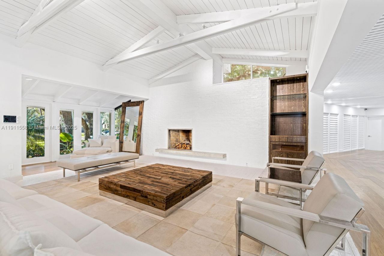 11015 Lakeside Dr, Coral Gables, FL 33156 Photo