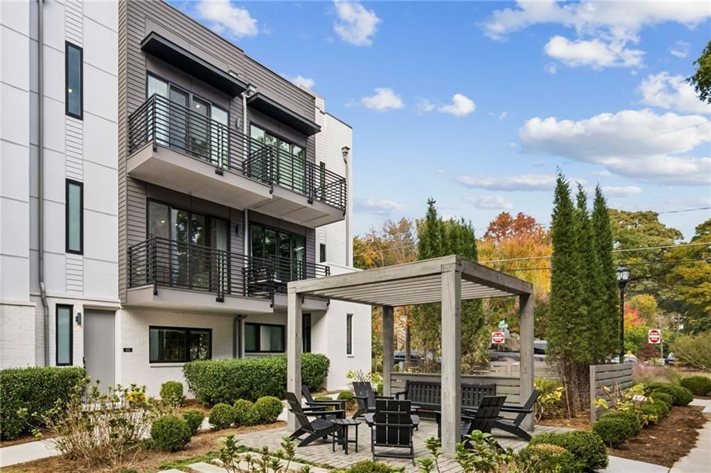 450 Plateau Place Nw, Atlanta, GA 30309 Main Photo