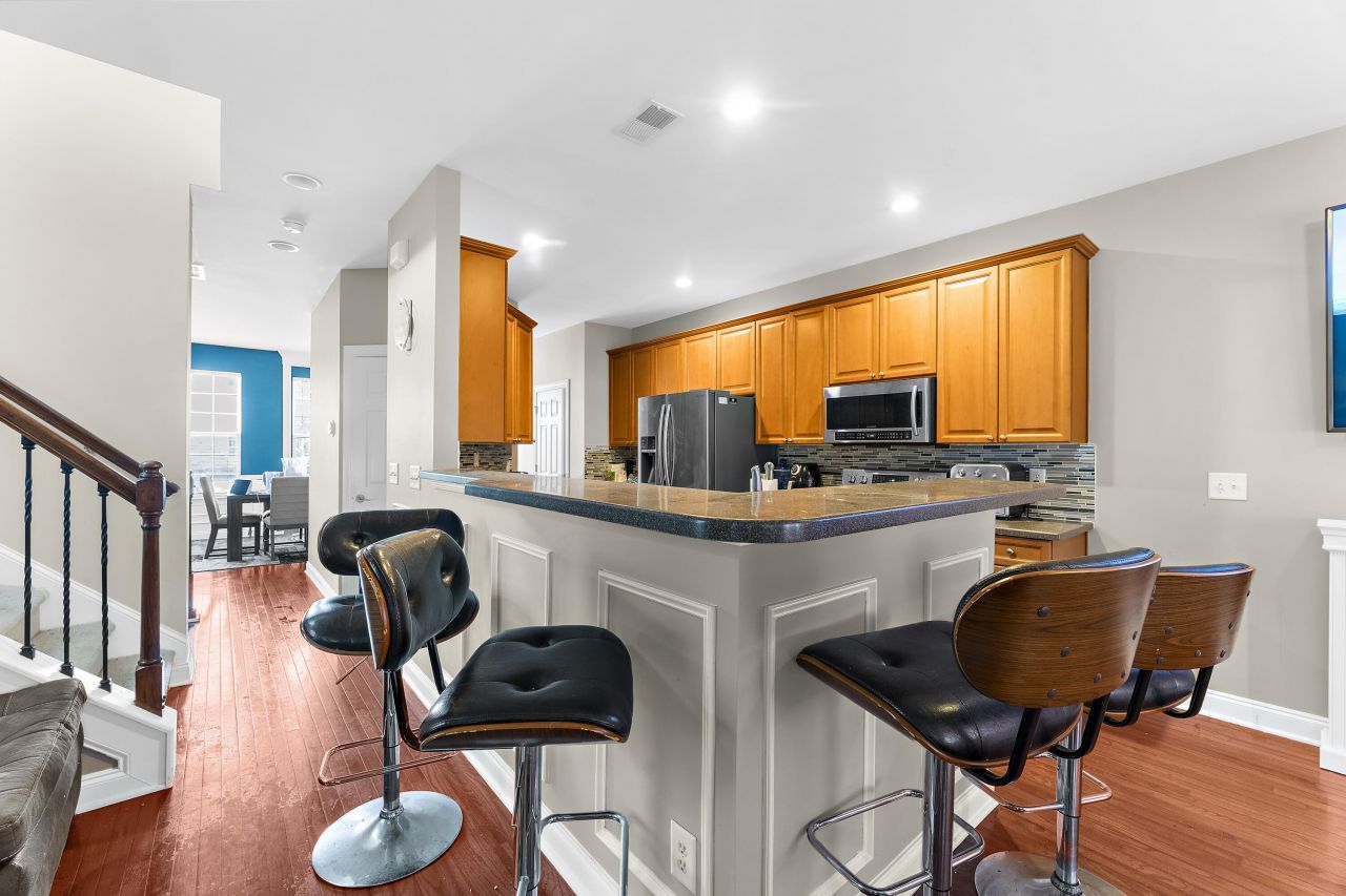 9307 Sweetbay Court Photo 13