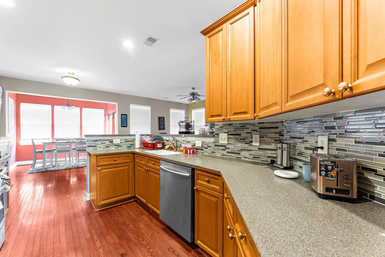 9307 Sweetbay Court Photo 15