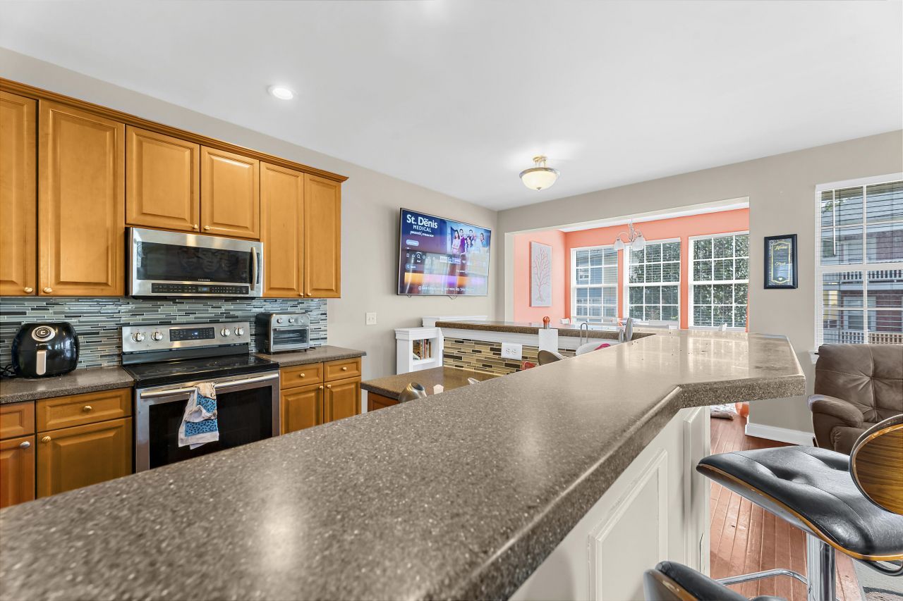 9307 Sweetbay Court Photo 16