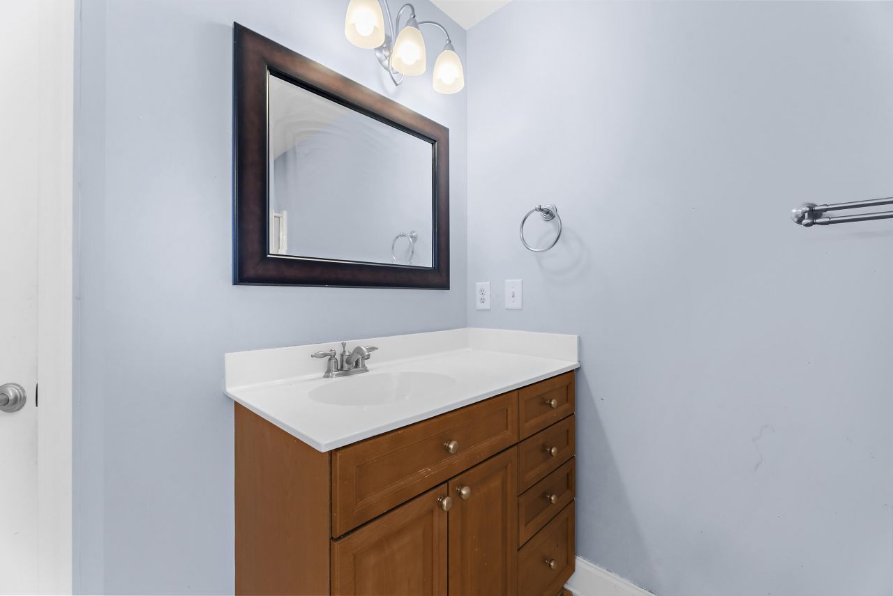 9307 Sweetbay Court Photo 28