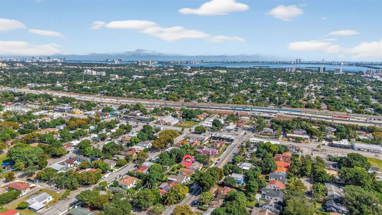 765 NW 46th St, Miami, FL 33127 Photo