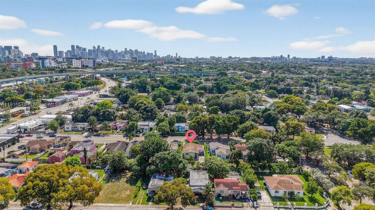 765 NW 46th St, Miami, FL 33127 Photo