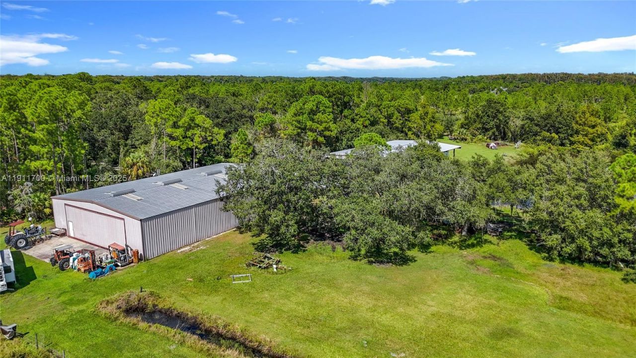 1432 Silver Lake Rd, Moore Haven, FL 33471 Photo