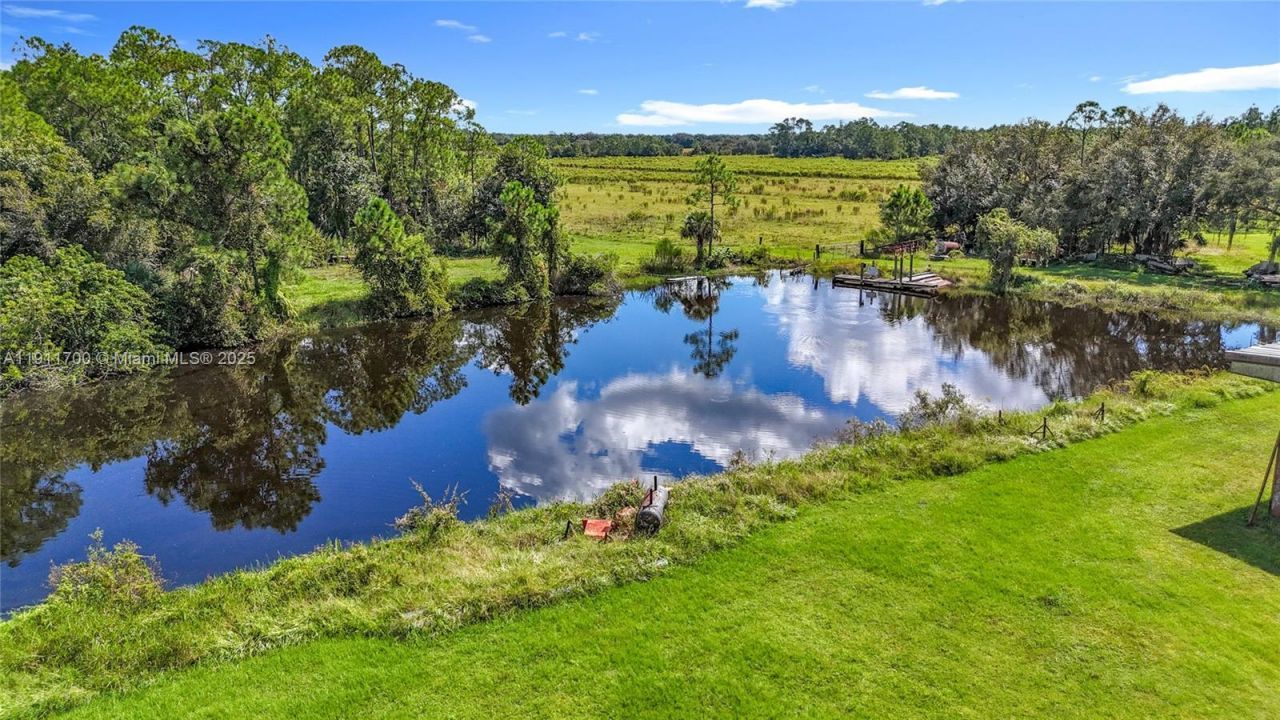 1432 Silver Lake Rd, Moore Haven, FL 33471 Photo