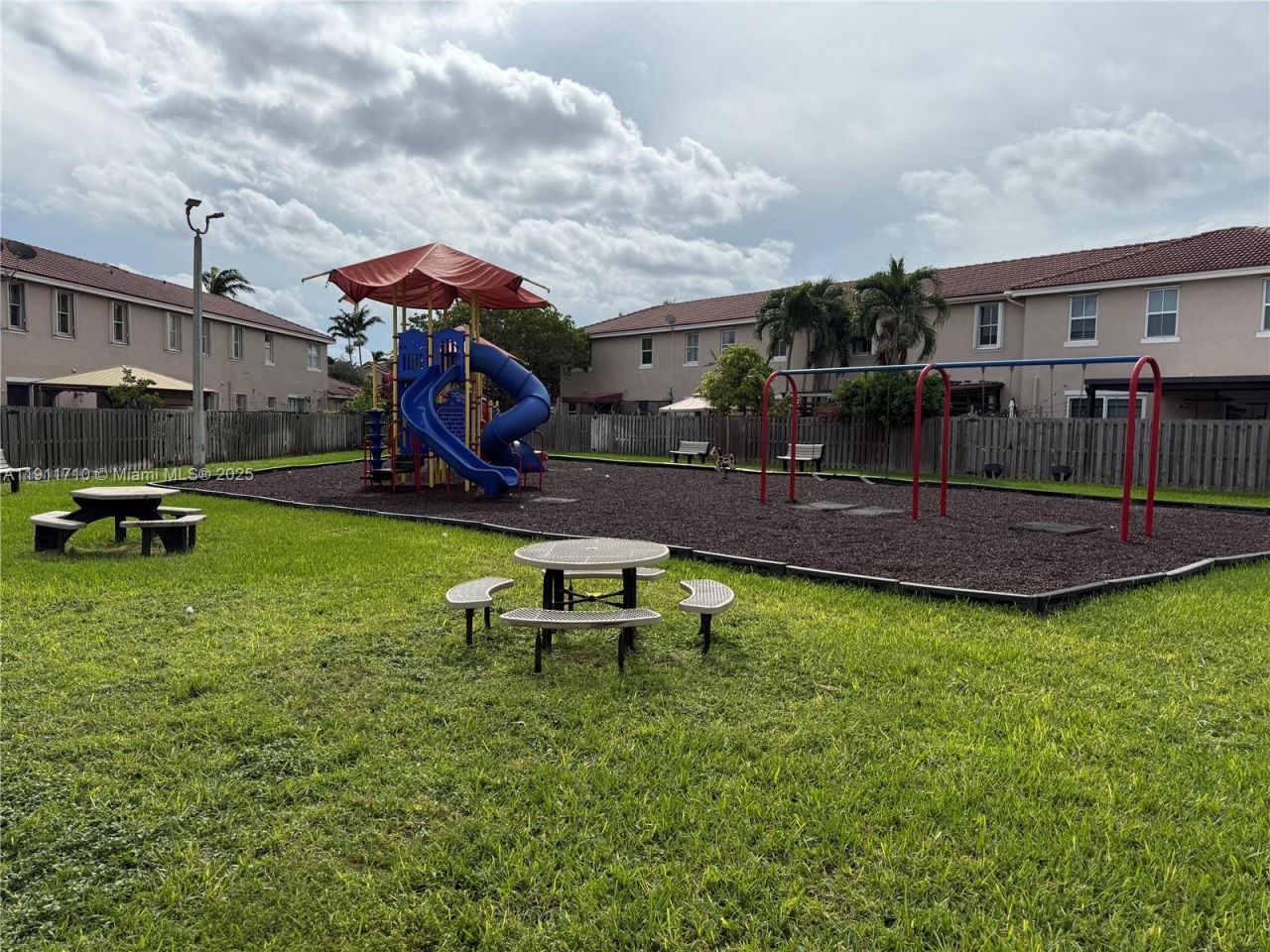 27450 SW 138th Path, Homestead, FL 33032 Photo