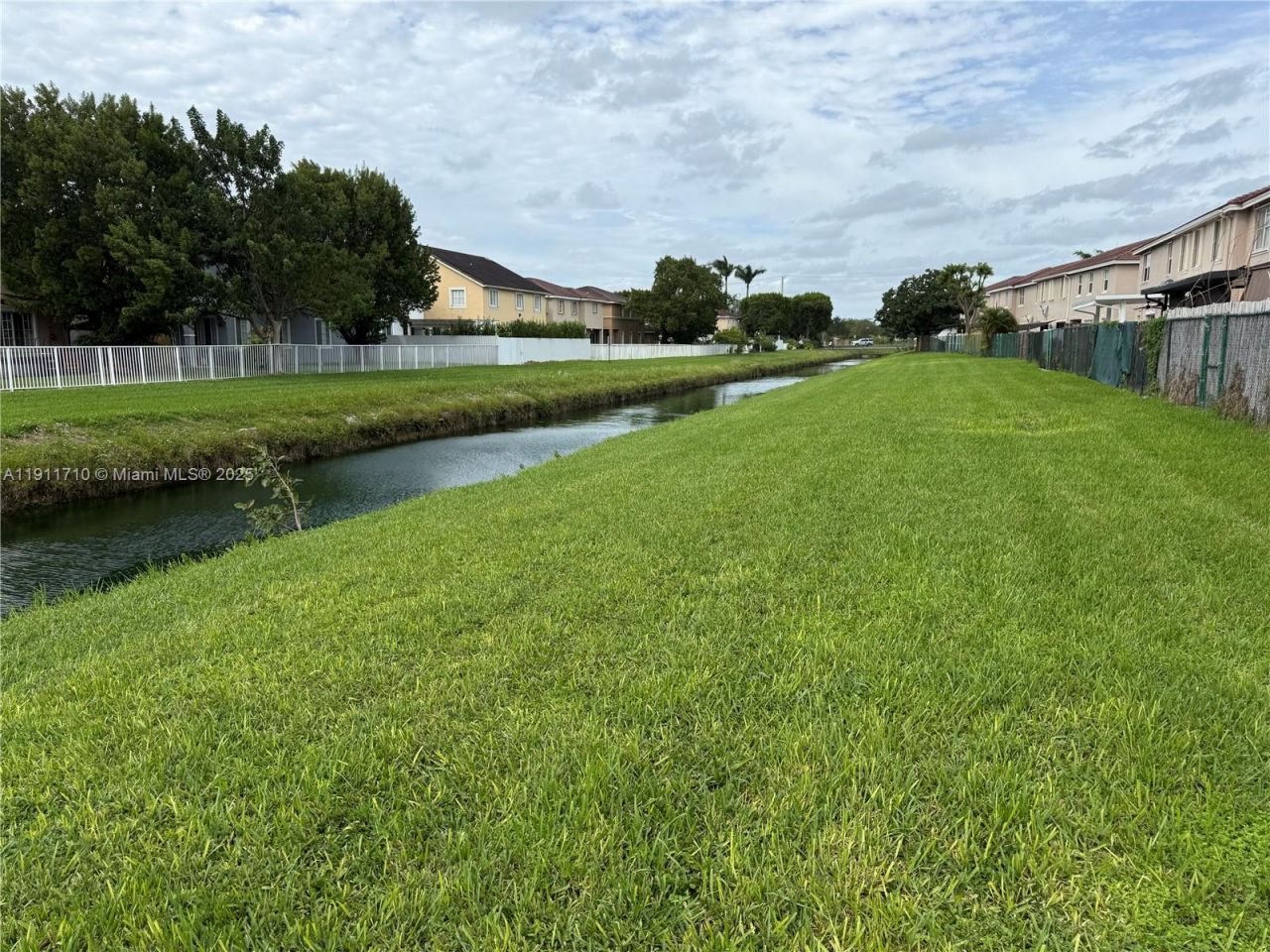 27450 SW 138th Path, Homestead, FL 33032 Photo