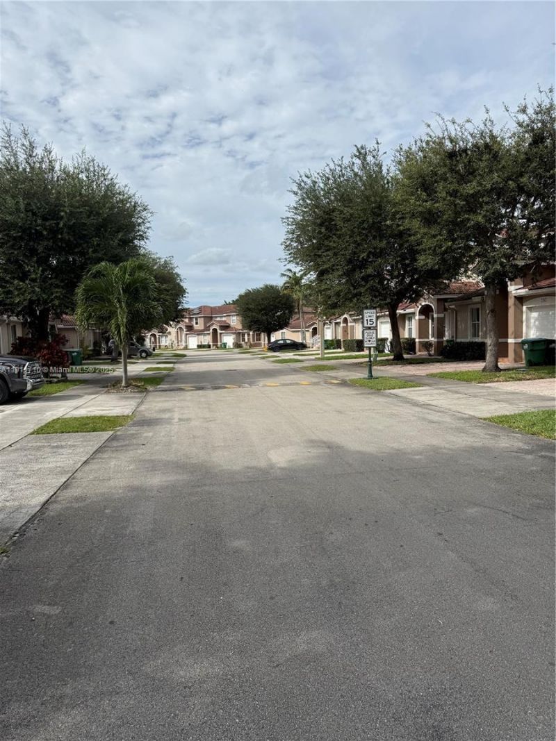 27450 SW 138th Path, Homestead, FL 33032 Photo