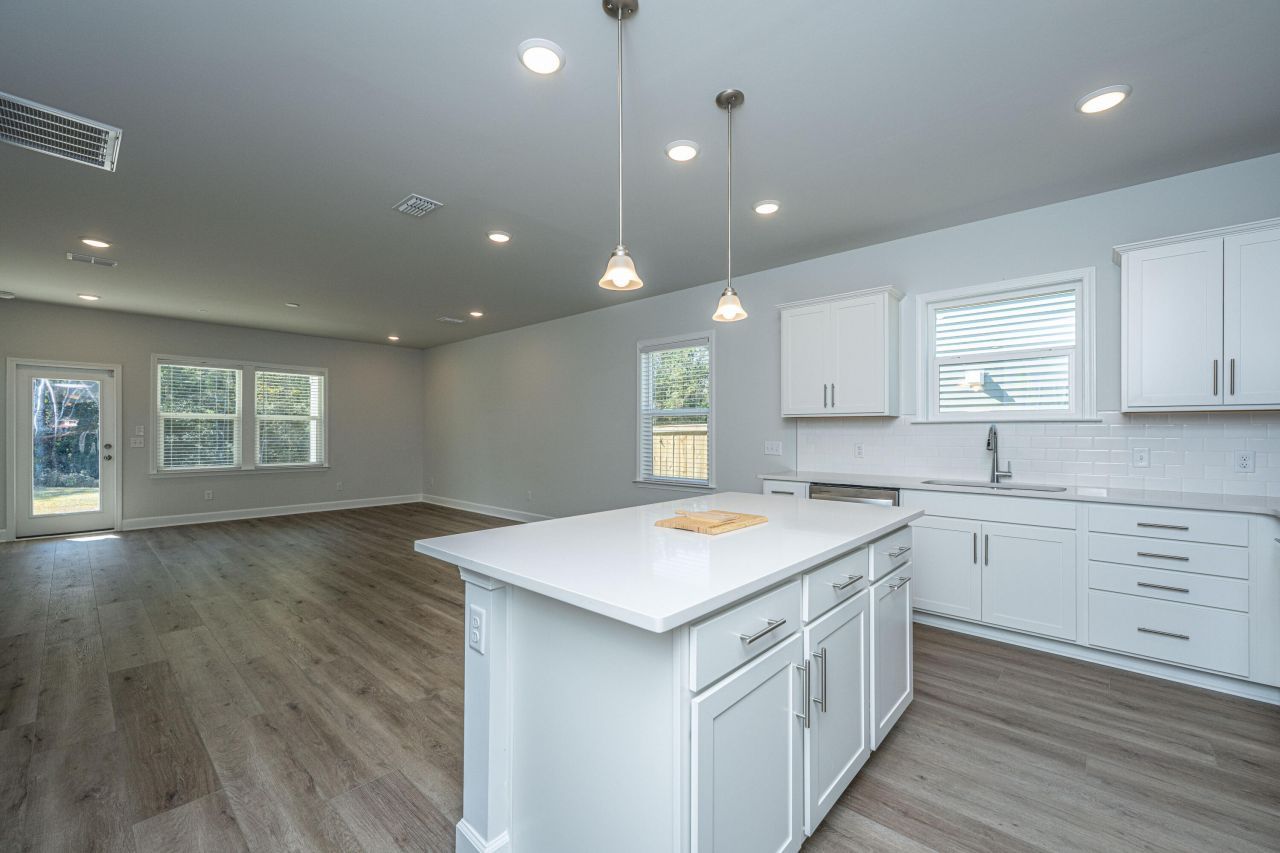 117 Royal Cainhoy Way Photo 10