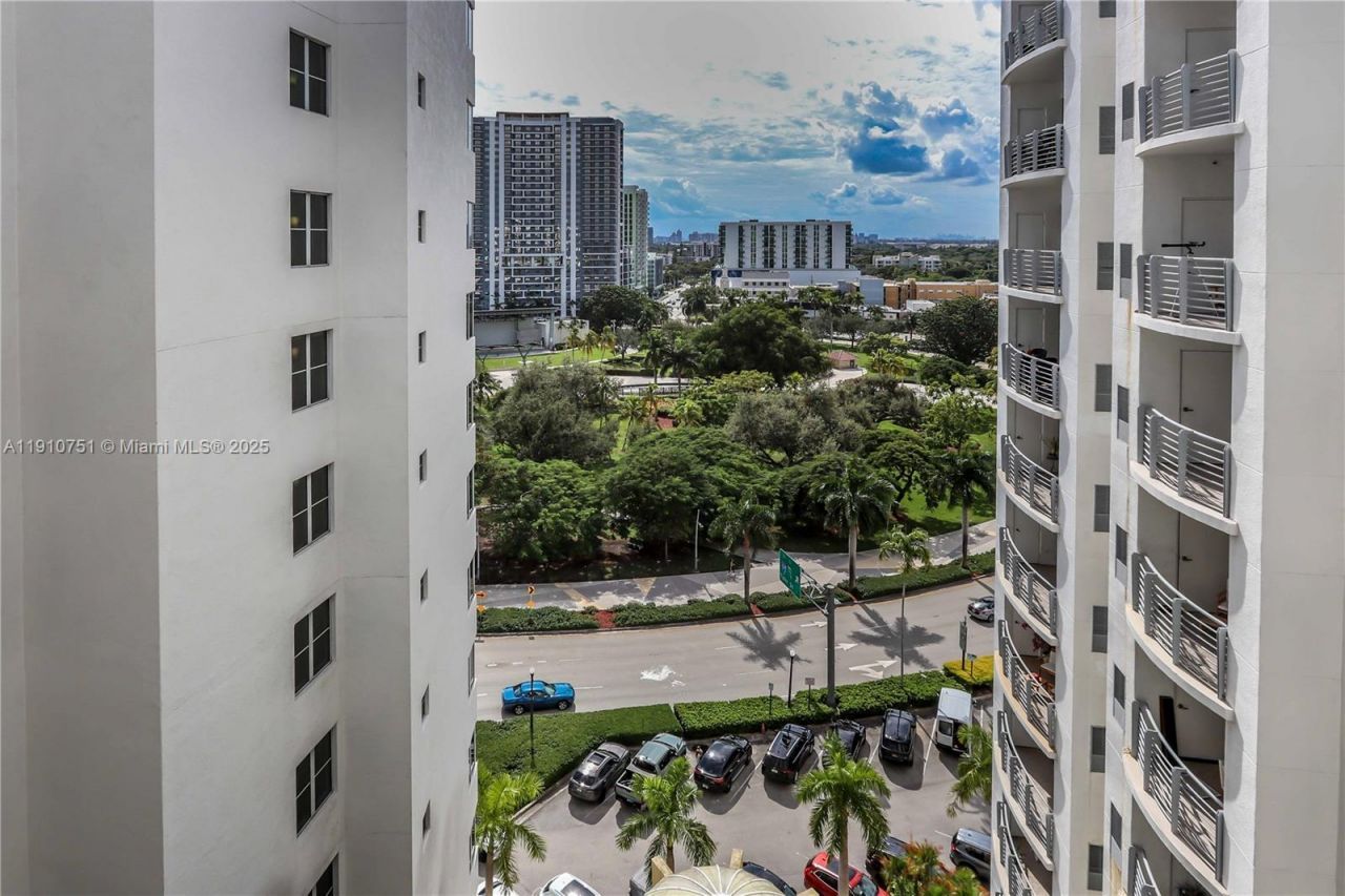 1830 Radius Dr, Unit 1119, Hollywood, FL 33020 Photo