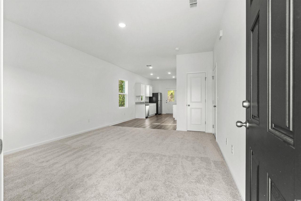 463 Castillo Dr. Photo 4