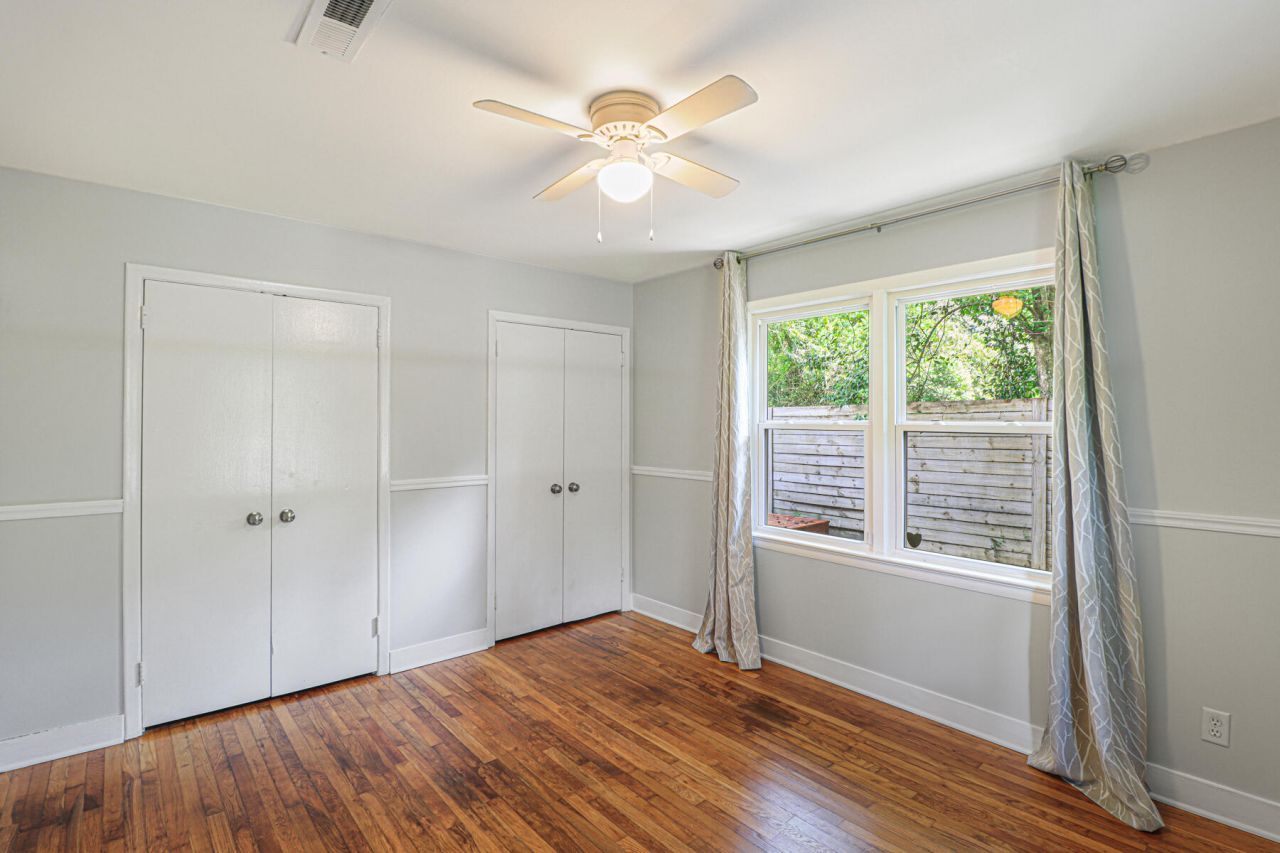 574 Dobbin Road Photo 18