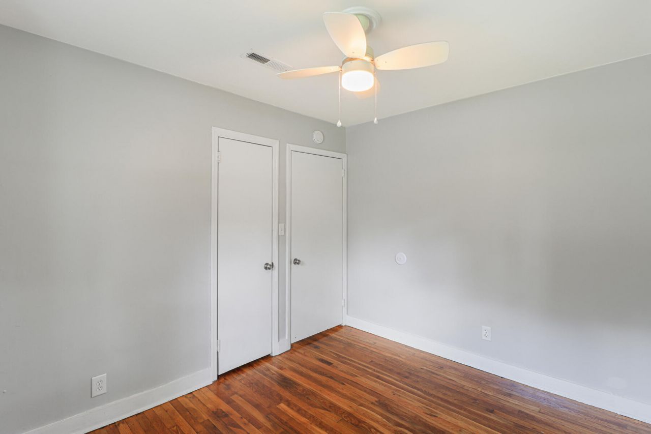 574 Dobbin Road Photo 21