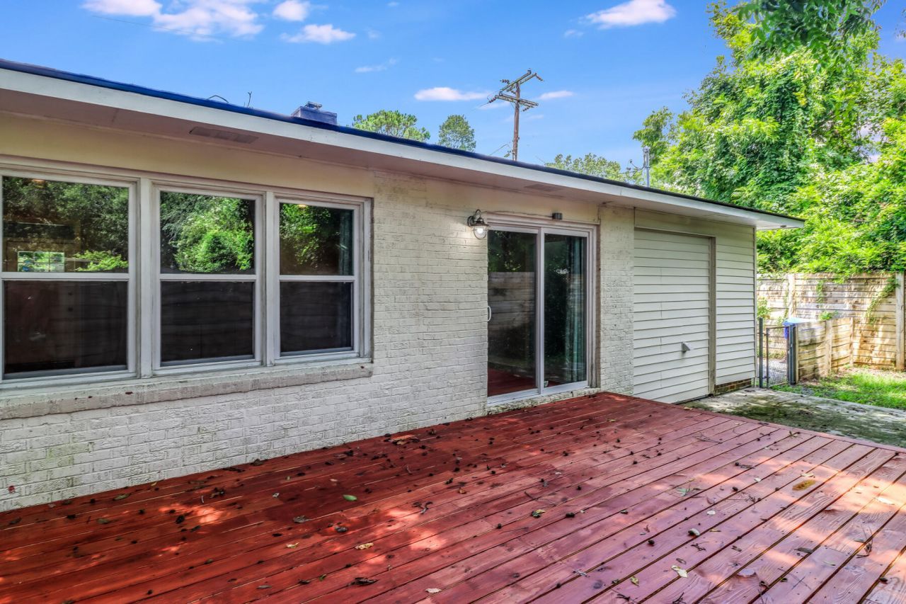 574 Dobbin Road Photo 24