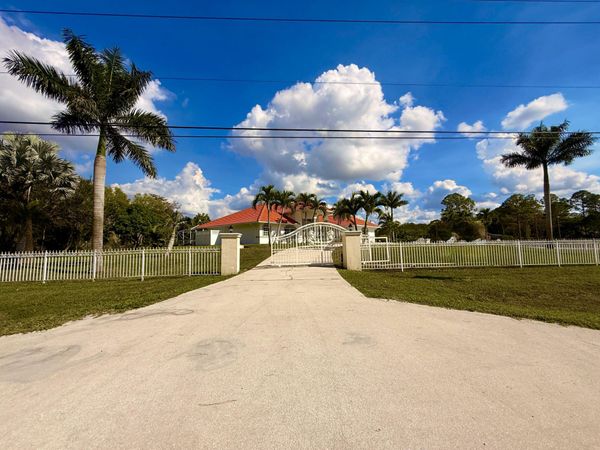 17477 69th Street N, Loxahatchee, FL 33470