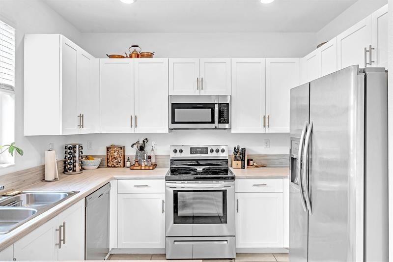 4668 Banker Terrace, Davie, FL 33314 Photo