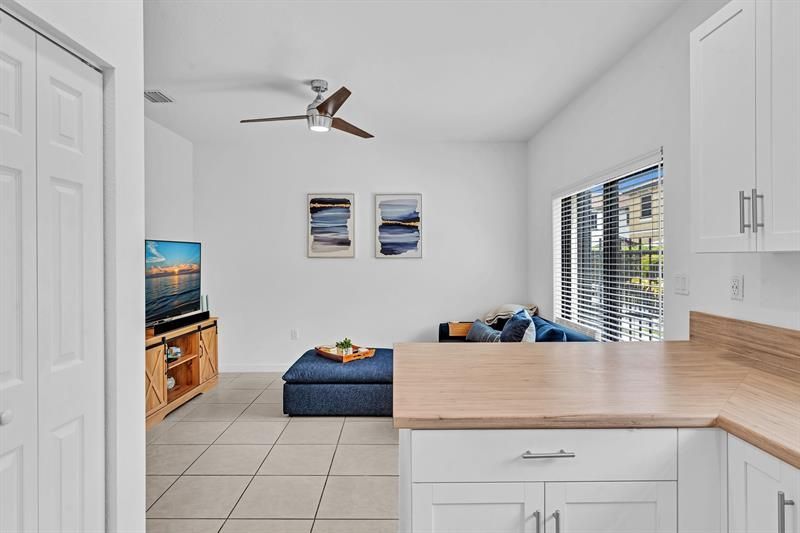 4668 Banker Terrace, Davie, FL 33314 Photo