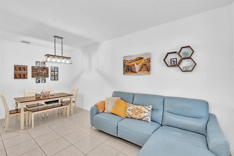 4668 Banker Terrace, Davie, FL 33314 Photo