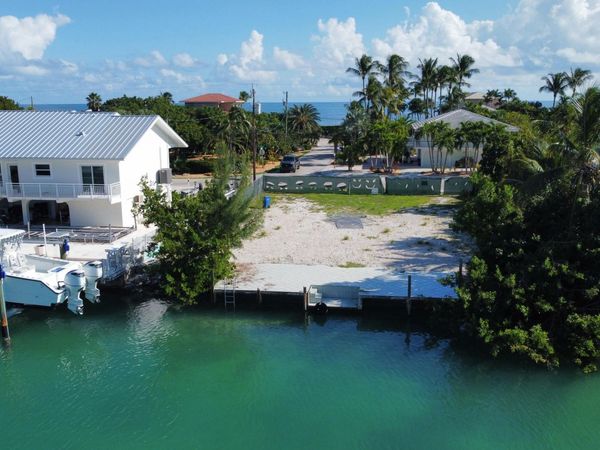 322 E Seaview Drive, Duck, FL 33050