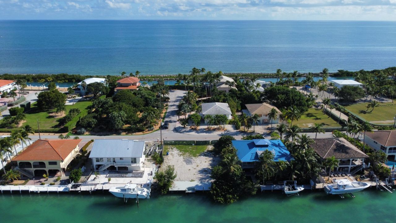 322 E Seaview Drive, Duck, FL 33050 Photo