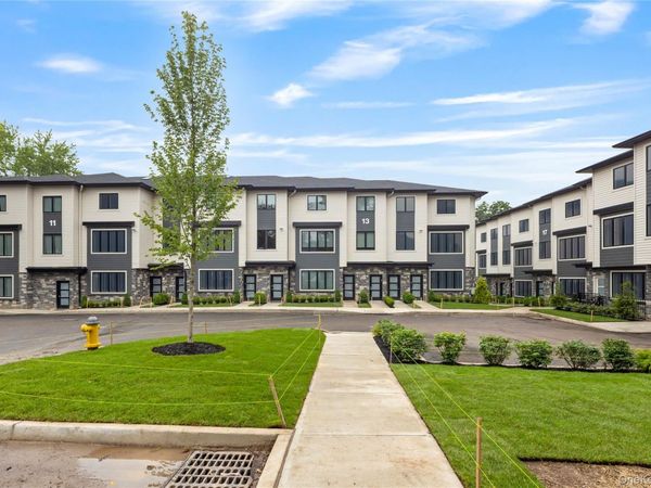 17 Lazer Court, Unit 102, Spring Valley, NY 10977