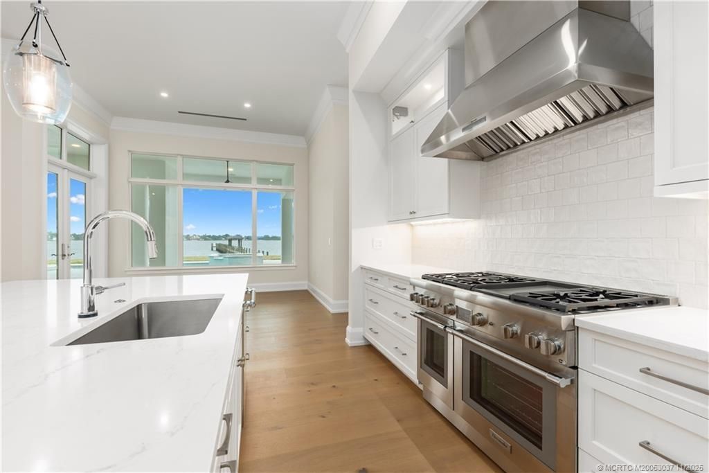 505 SE Saint Lucie Boulevard, Stuart, FL 34996 Photo