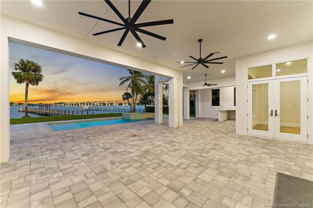 505 SE Saint Lucie Boulevard, Stuart, FL 34996 Photo