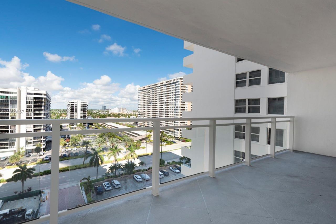 2030 S Ocean Dr, Unit 1002, Hallandale Beach, FL 33009 Photo