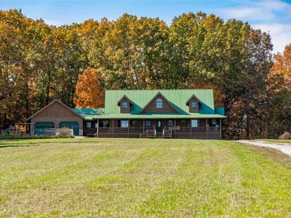 13915 Farm Road 1115 , Cassville, MO 65625