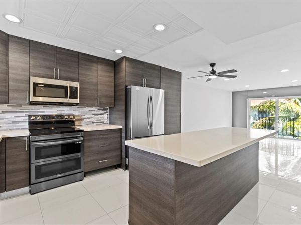 809 W Oakland Park Boulevard, Unit K12, Fort Lauderdale, FL 33311