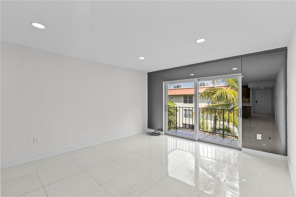 809 W Oakland Park Boulevard, Unit K12, Fort Lauderdale, FL 33311 Photo