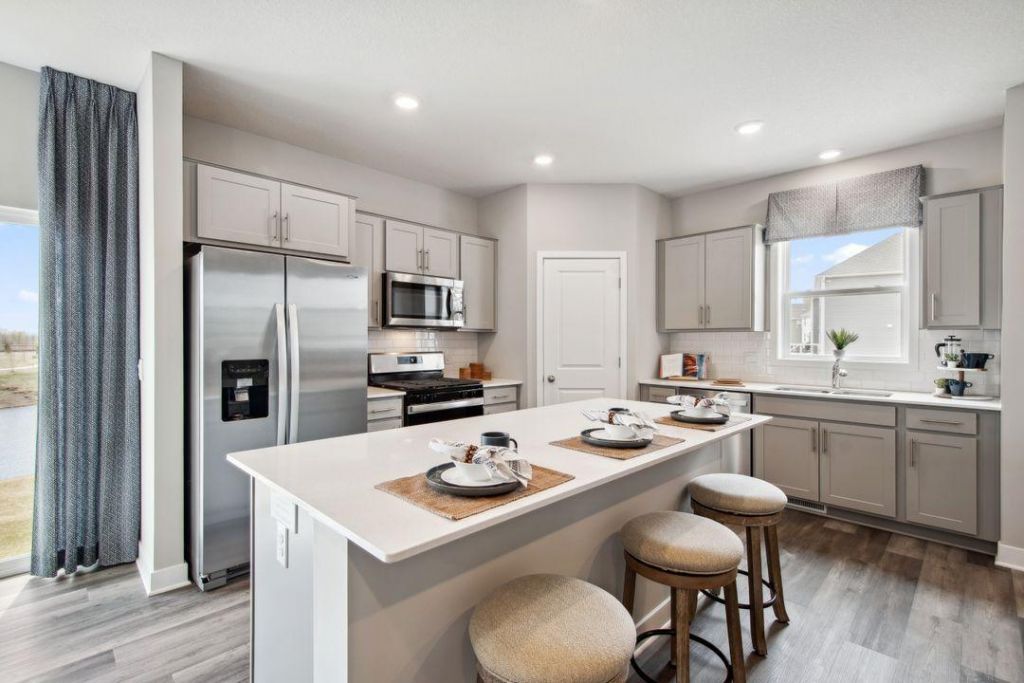 977 Stone Creek Drive, Jordan, MN 55352 Main Photo