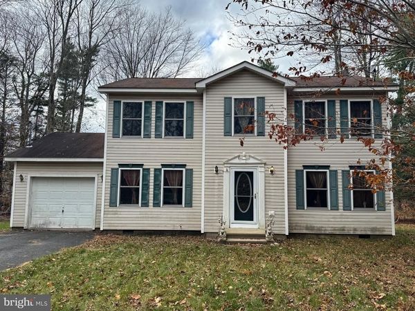 1145 CHICKADEE DRIVE, POCONO SUMMIT, PA 18346