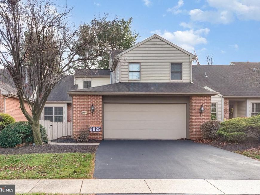 104 Cambridge Drive, Hershey, PA 17033 Main Photo