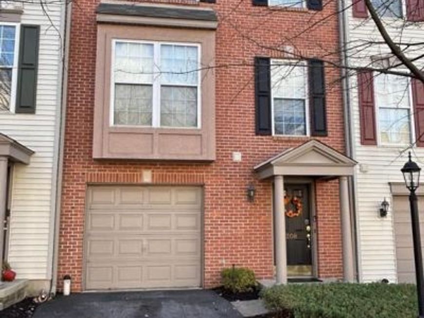 208 September Way, Unit 43G, York, PA 17403 Main Photo