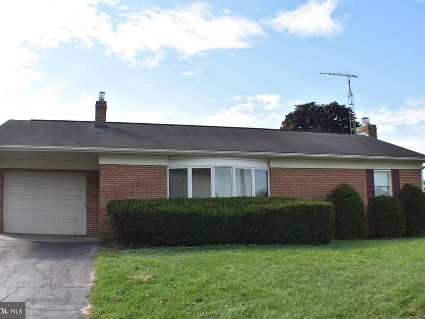 209 West Avenue, Red Lion, PA 17356 Main Photo