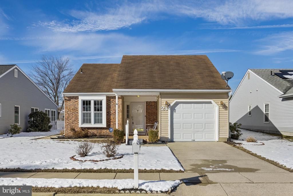 23 Emory Lane, Mount Laurel, NJ 08054 Main Photo