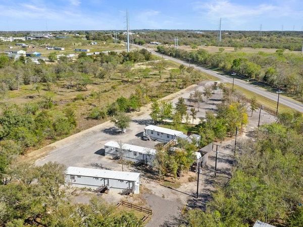 2540 FM 20, Red Rock, TX 78662