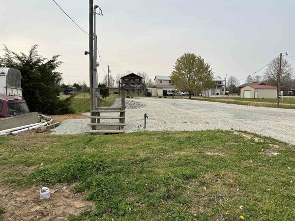 2700 CATFISH LN , Crump, TN 38327