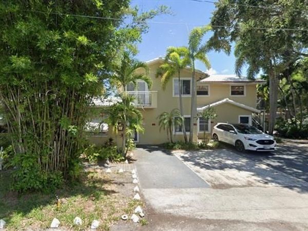 749 NE 16th Ave, Fort Lauderdale, FL 33304