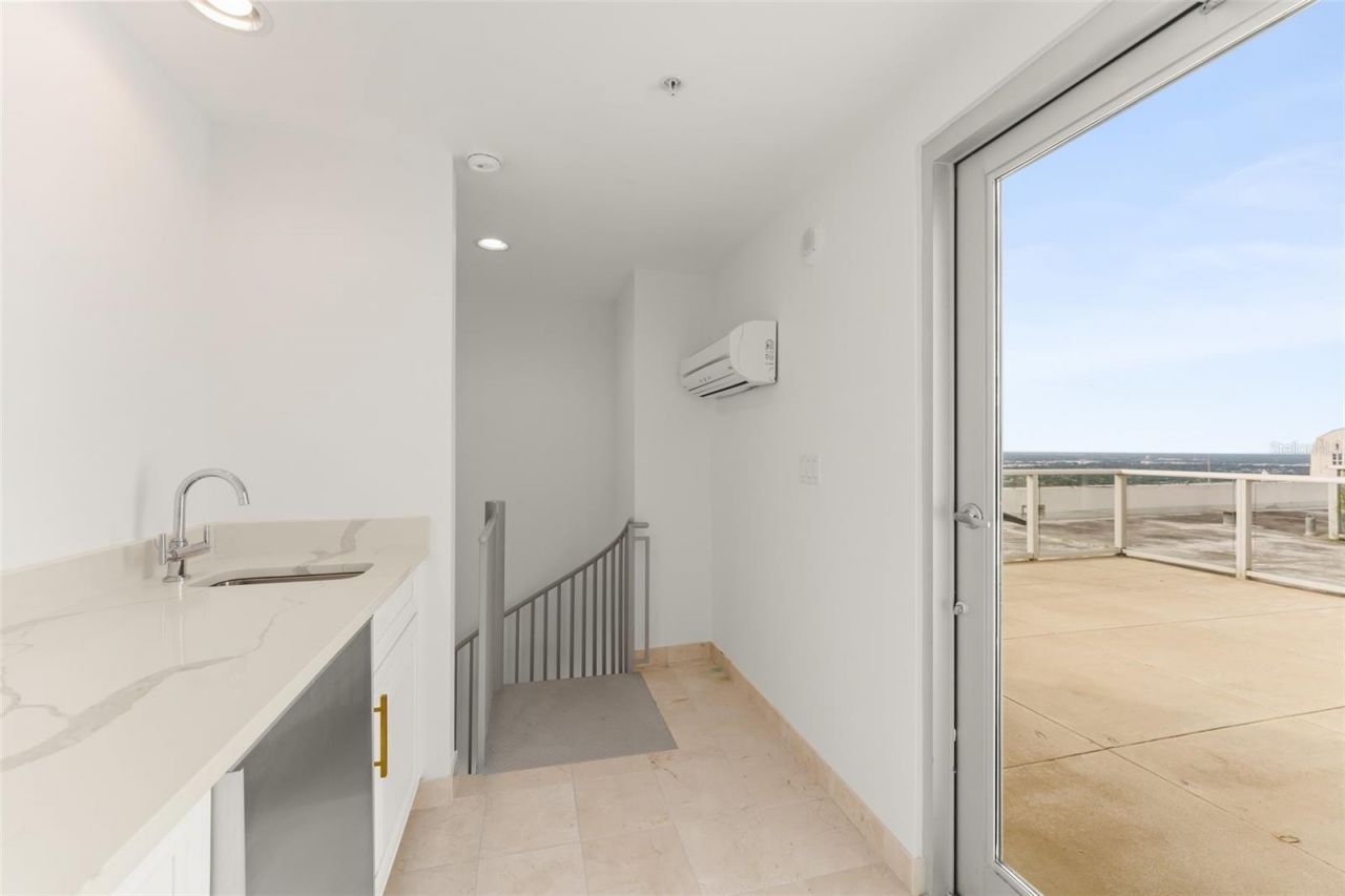 150 E Robinson Street, Unit PH3504, Orlando, FL 32801 Photo