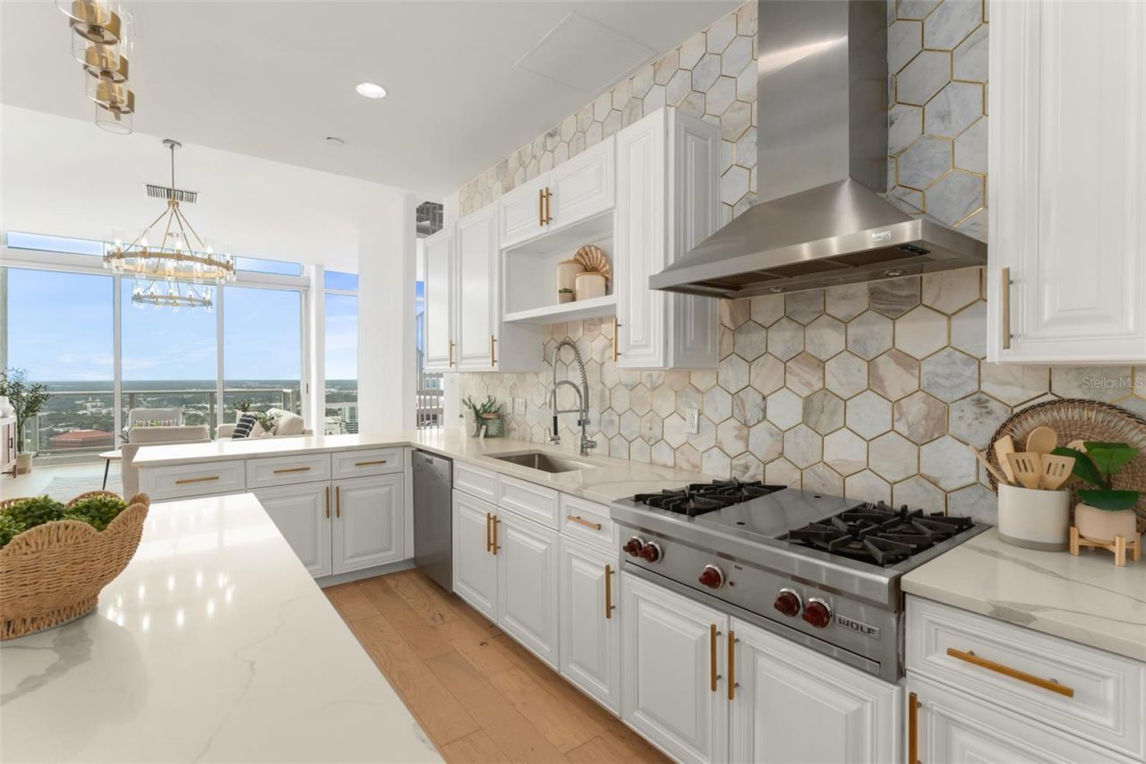 150 E Robinson Street, Unit PH3504, Orlando, FL 32801 Photo