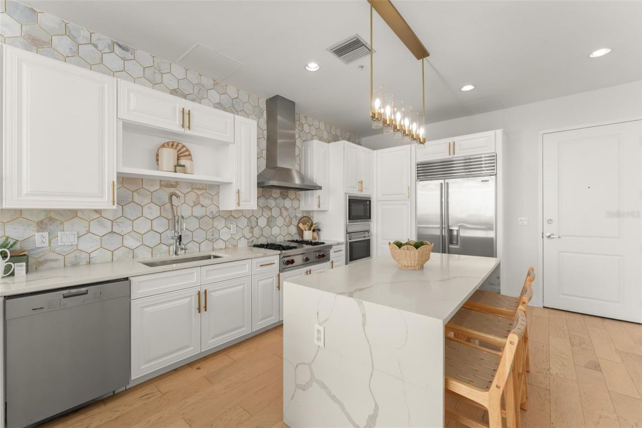 150 E Robinson Street, Unit PH3504, Orlando, FL 32801 Photo