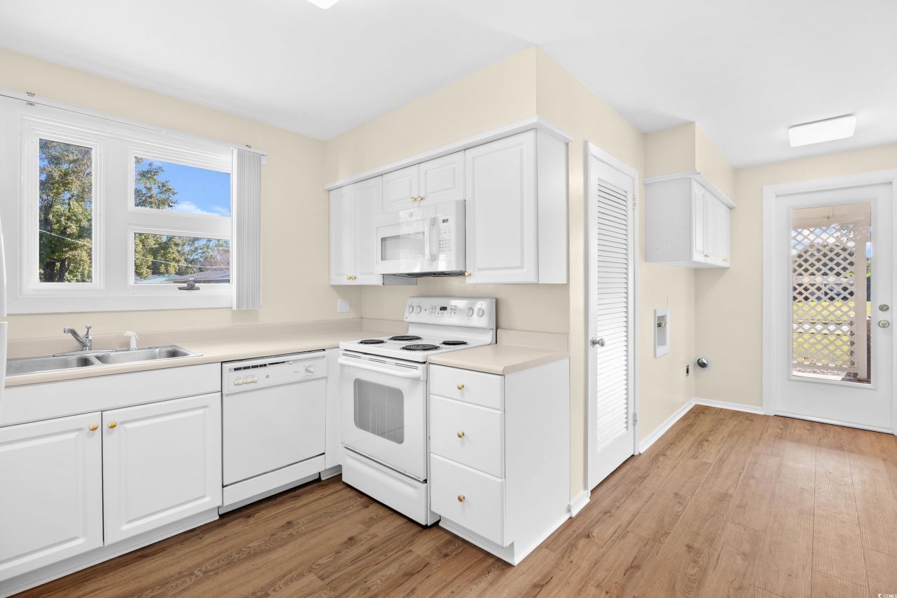 3766 Spruce Dr. Photo 21