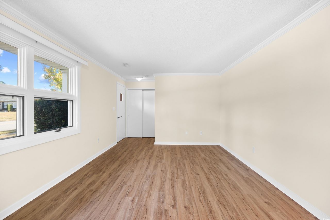 3766 Spruce Dr. Photo 4