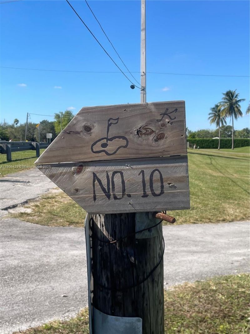 8005 SW 106 Street, Miami, FL 33156 Photo