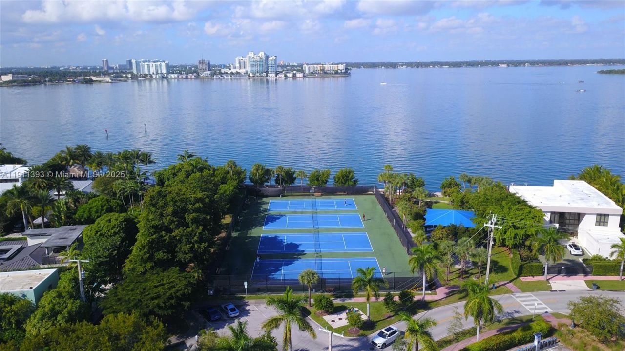 235 N Shore Dr, Miami Beach, FL 33141 Photo