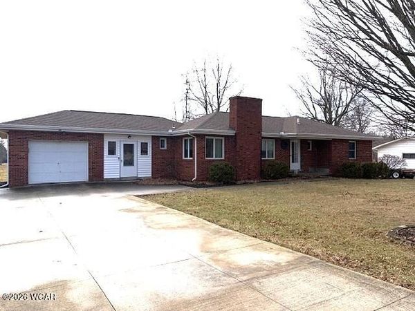 105 GUTHRIE ST. Street, Waynesfield, OH 45896