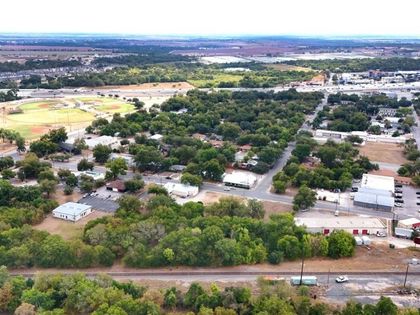 215 Cheatham Street San Marcos, TX 78666